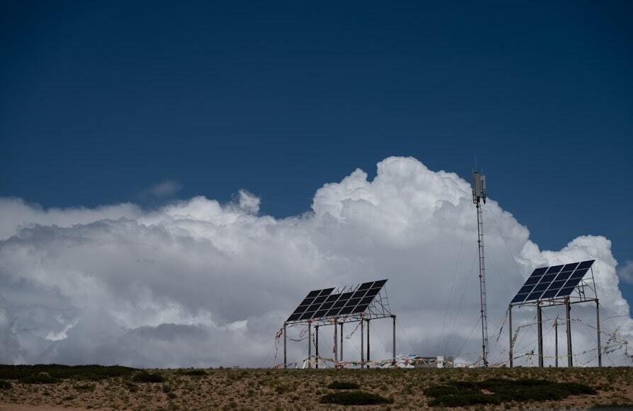 solar panel off grid vs on grid terbaru
